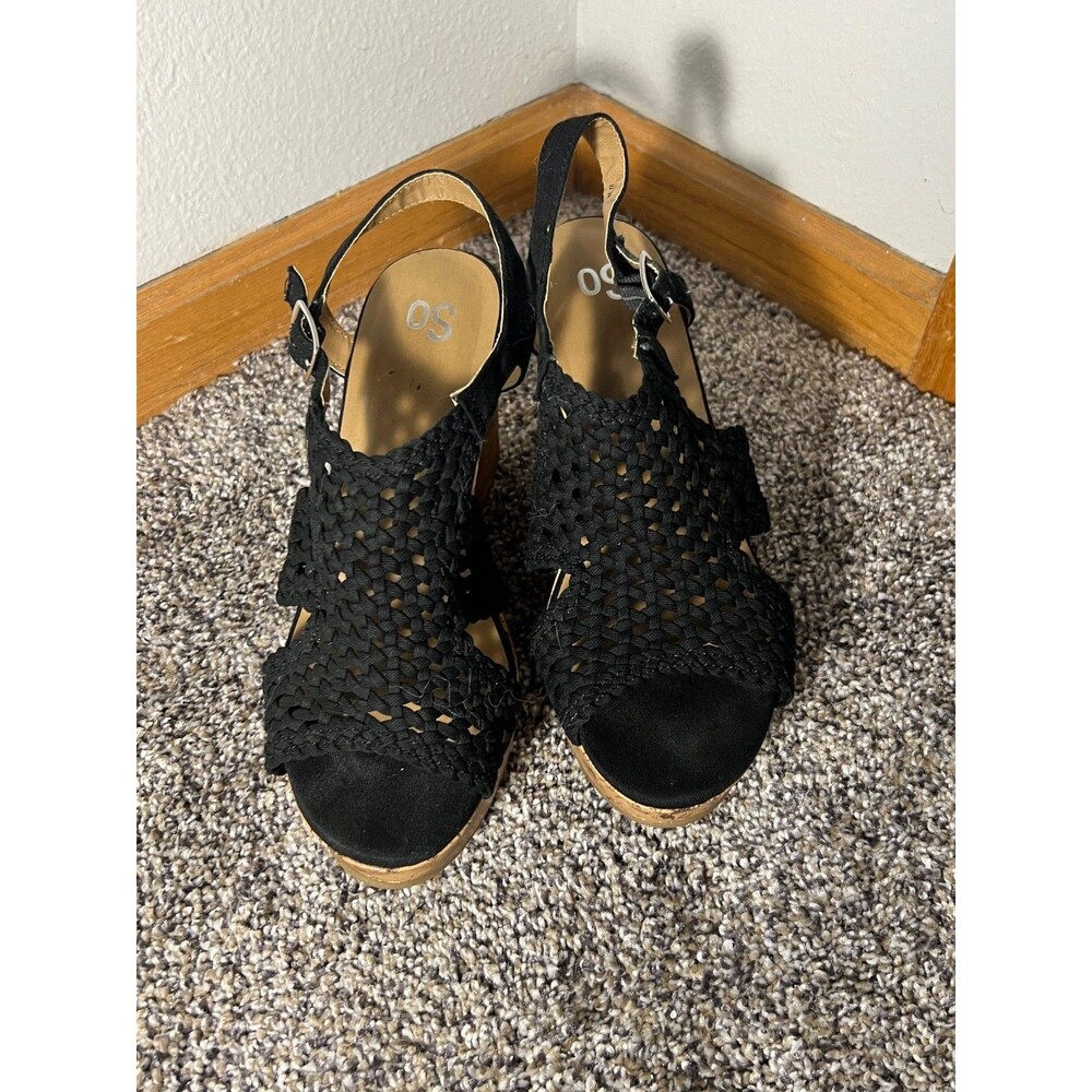 ☆  SO Taffy Black Women’s Woven Wedge Sandals Size 8M Open Toe Buckle Closure